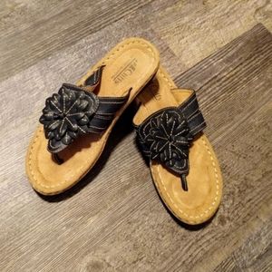 Cliff by White Mountain sandals